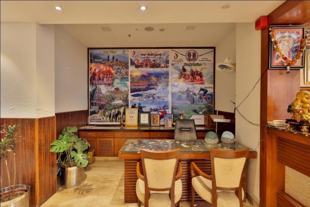רישיקש Hotel The Amaris מראה חיצוני תמונה