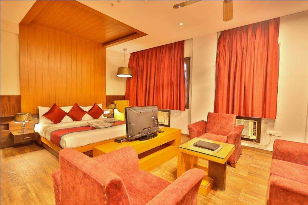 רישיקש Hotel The Amaris מראה חיצוני תמונה